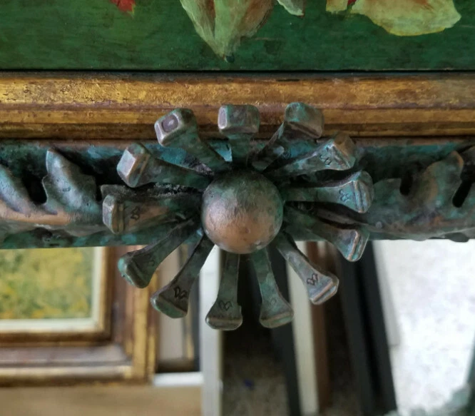 ARMARIO TROPICAL PINTADO A MANO VINTAGE CON LOROS Y TUCANES SOBRE SOPORTE DE HIERRO FORJADO Foto 4 de 4