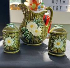 Vintage Bamboo Daisy Green Cream Pitcher W/ Salt Pepper Shaker Set Made In Japan