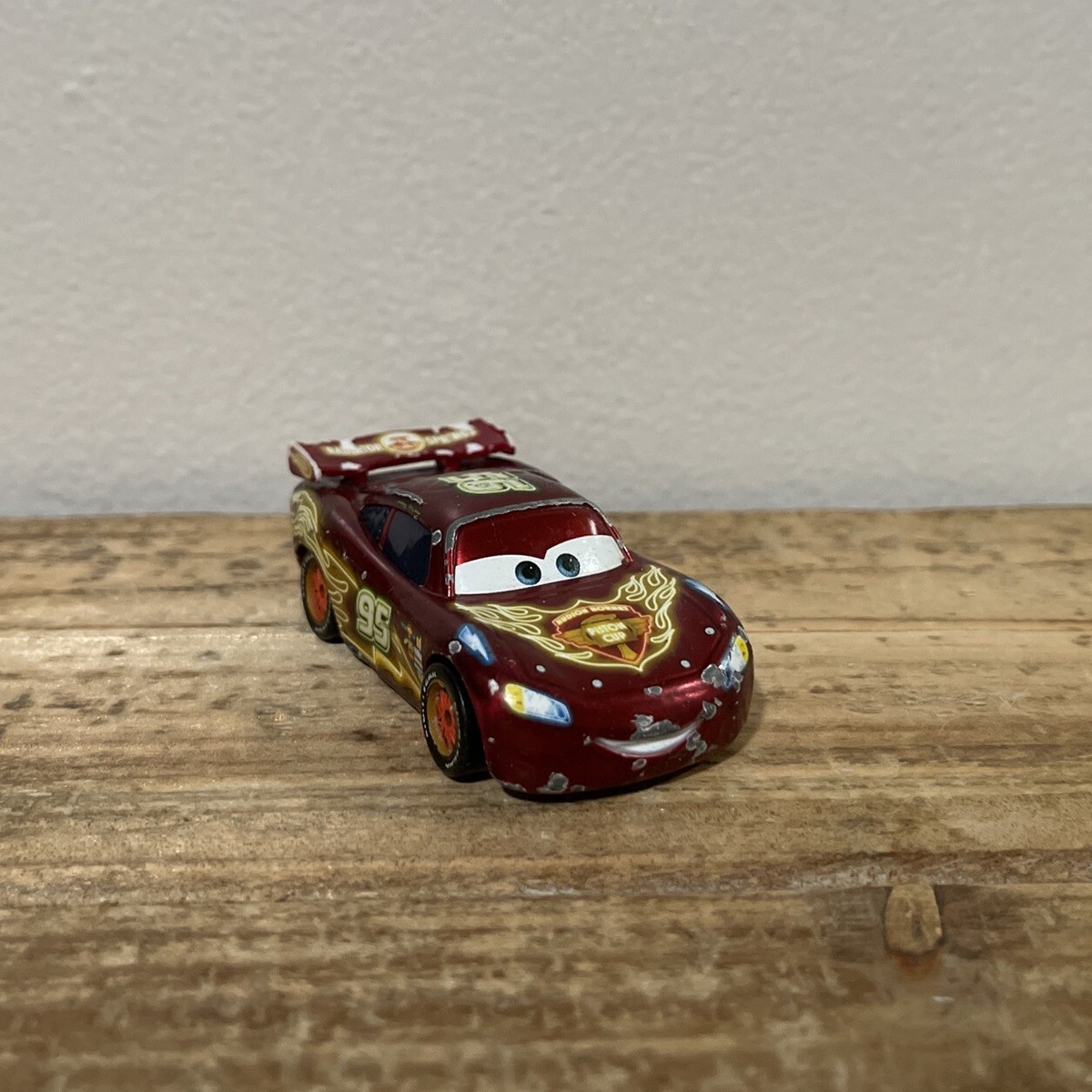 cars mattel neon racers mcqueen マックィーン Amazon.com: Disney/Pixar Cars Neon Die-Cast, Lightning