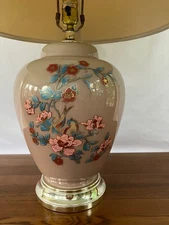 Vintage Magnificent Magnolia Hand-Painted Chinoiserie Style Table Lamp