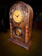 Vintage Pendulum Battery Operated Standing Clock For Table/Desk/or Shelf