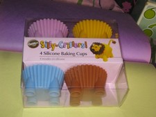 Wilton Silly Feet Set of 4 Silicone Baking Cups for Cupcakes Cute Adorable Fun