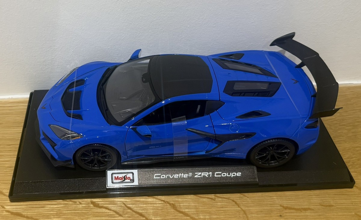 Maisto 1:18 Die-Cast Special Edition Blue Chevrolet Corvette ZR1