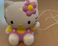 2004 Sanrio Hello Kitty 5 Desktop Radio - Works