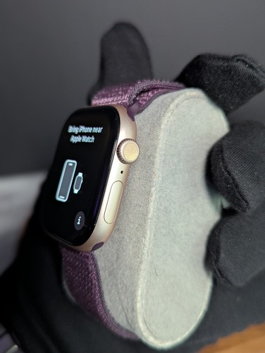 Apple Watch Gen 10 Series 10 46 mm or rose aluminium prune boucle sport GPS - Photo 3 sur 11