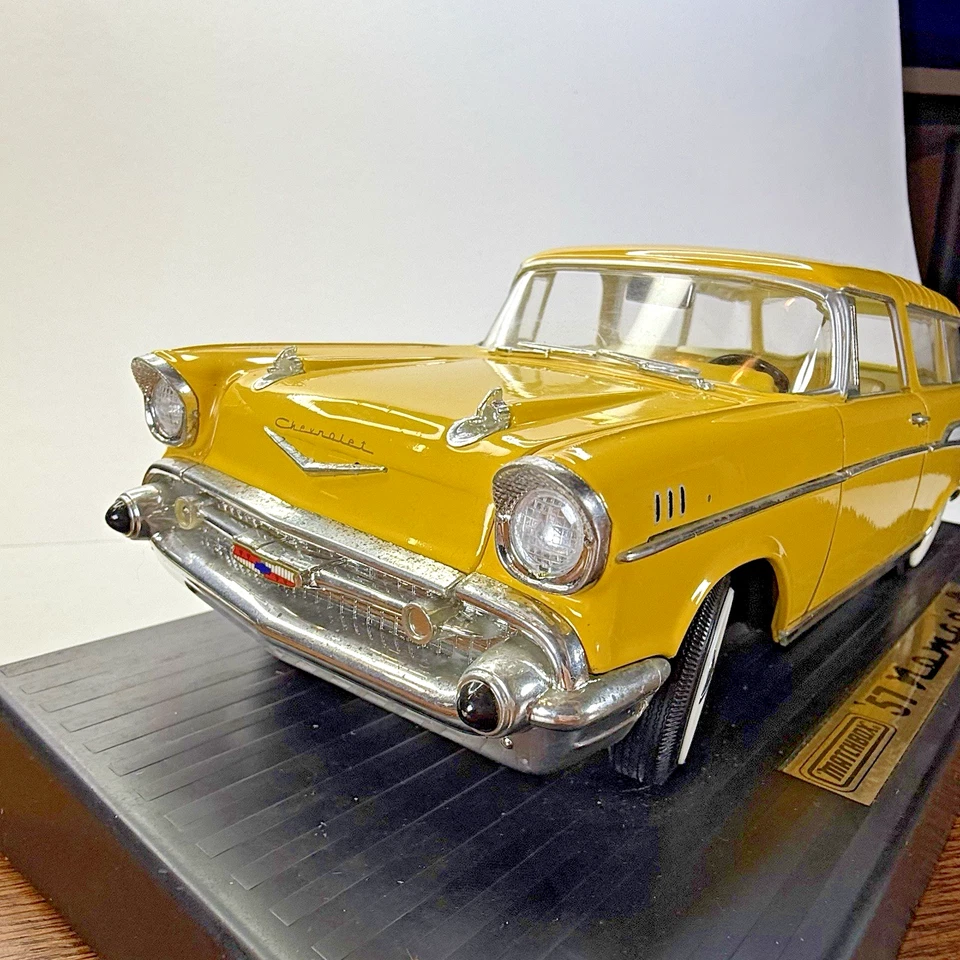 1957 Yellow Chevrolet Nomad Matchbox 1/18 VERY RARE. - Image 4 of 4