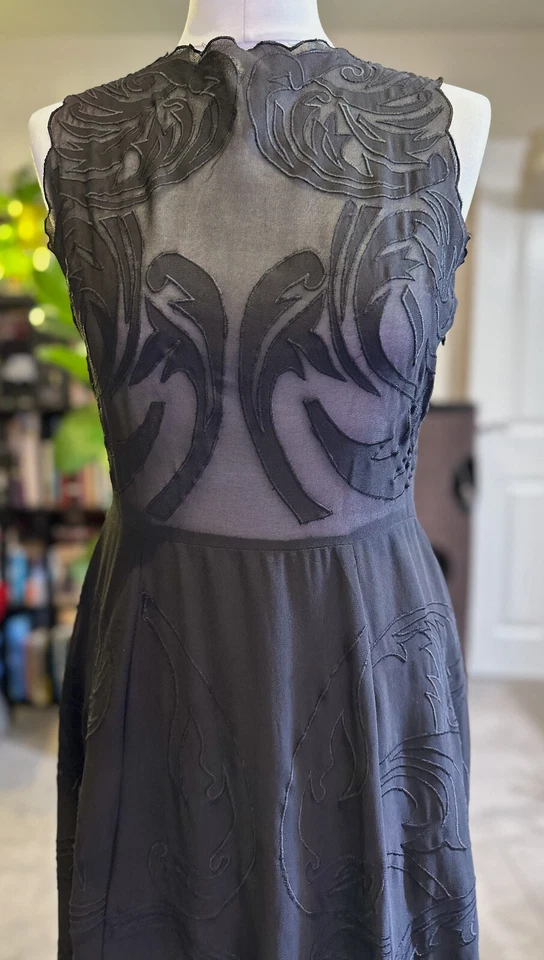 Asos BLACK Designer Evening Maxi Dress Embroidered, Open Back, Sheer Bodice UK10 - Image 4 of 4