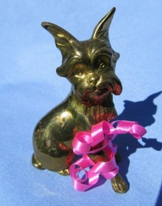 BRUSSELS GRIFFON JENNINGS BROTHERS DOG 3" metal figurine marked J.B. SALE