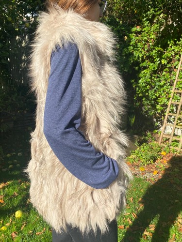 Diane Von Furstenberg fur silk gilet size medium BNWT £890 - Picture 10 of 19