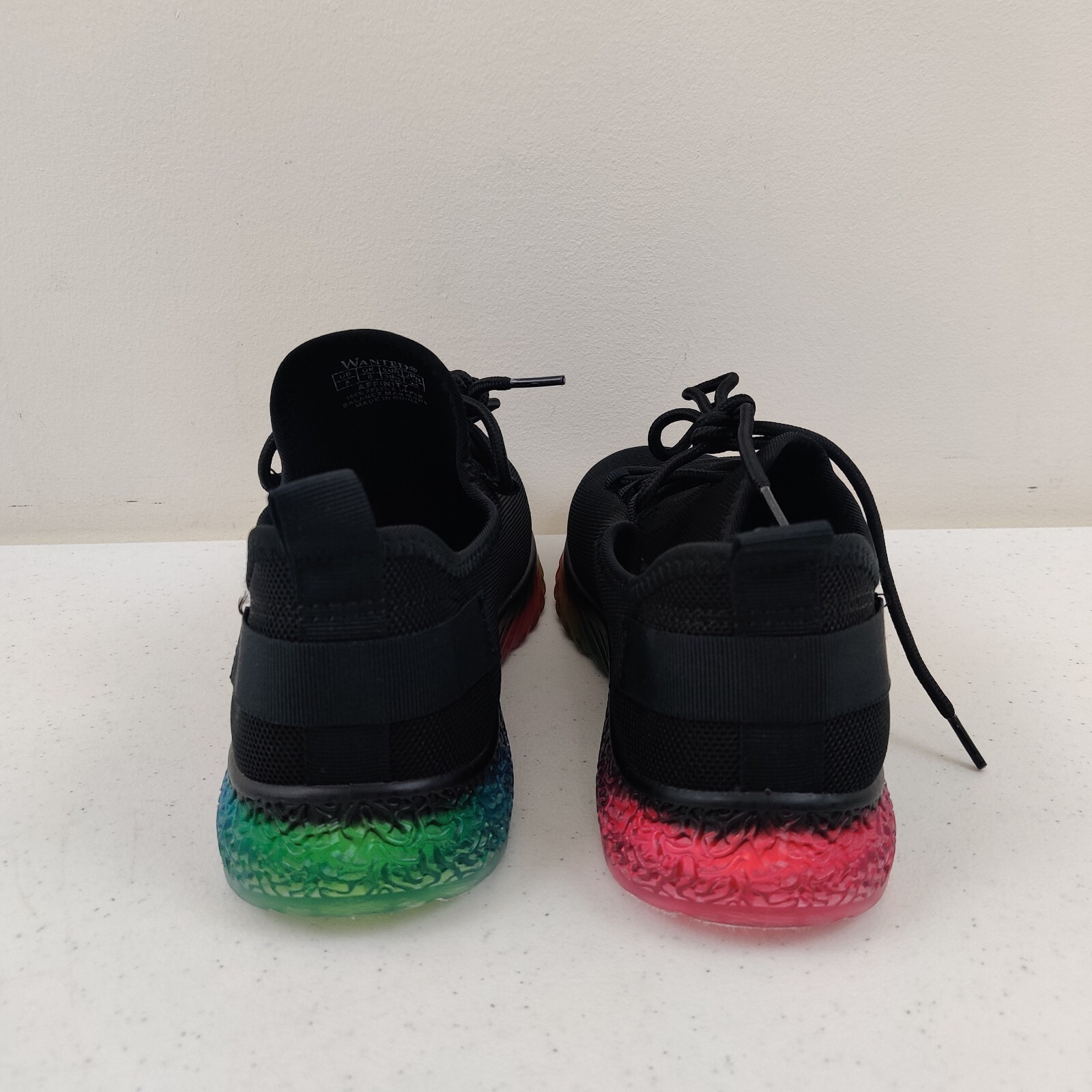 SAOLA Wanted Sneaker Donna Affinity Nero Tela Suola Arcobaleno Taglia 8