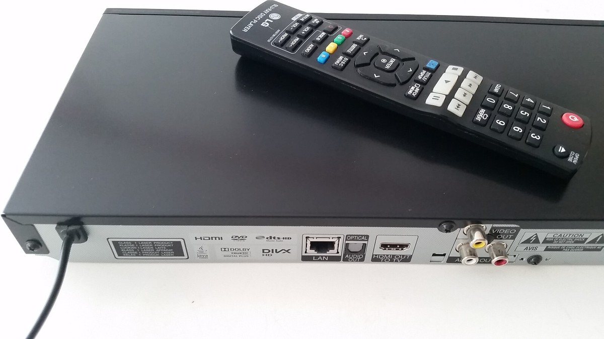 LG BP620 3D Blu-ray-Player (Smart TV, DLNA, WLAN, HDMI, Upscaler 1080p, USB) | eBay LG BP620 3D Blu-ray-Player (Smart TV, DLNA, WLAN, HDMI, Upscaler 1080p, USB) | eBay