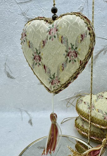 Vintage Christmas Ornament Victorian Style Heart Gold Pink Floral Set Of 9 - Picture 6 of 18
