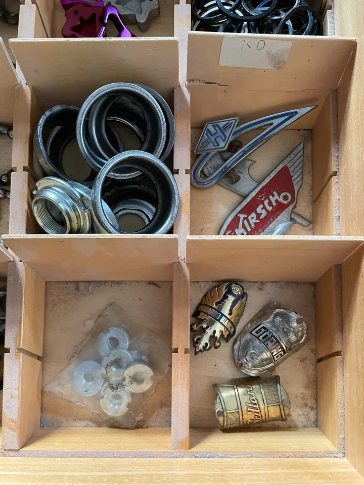 gebrauchter sortierkasten , mit 8 kilo oldtimer fahrradteile gefüllt - Bild 2 von 4