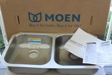 Moen GS20214B - 20 Gauge, Under-mount , 2-Comp 18"x31"x5.5" Stainless Steel Sink