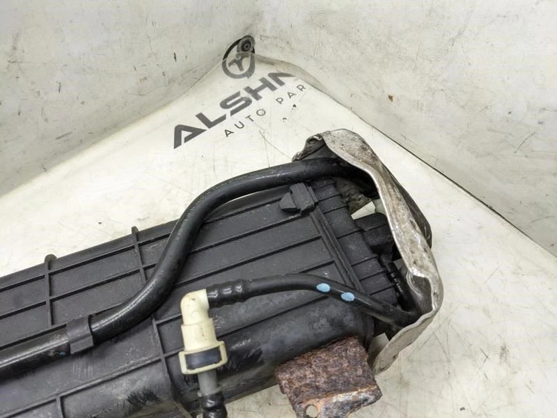 Chrysler Town & Country 2008-10 bote de emisiones de vapor de combustible de 3,8 L 04891801AB Foto 2 de 4