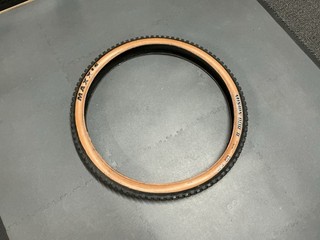 Maxxis Minion DHR II Exo TR 27.5 X 2.4WT MTB Tyre. Tan Sidewall.
