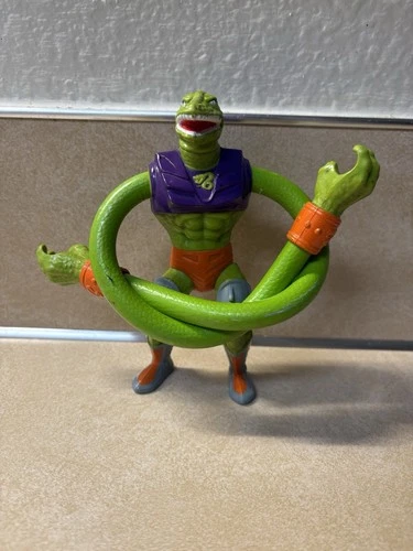 New ListingMOTU MASTERS OF THE UNIVERSE SSSQUEEZE SQUEEZE ACTION FIGURE VINTAGE 1986 HEMAN