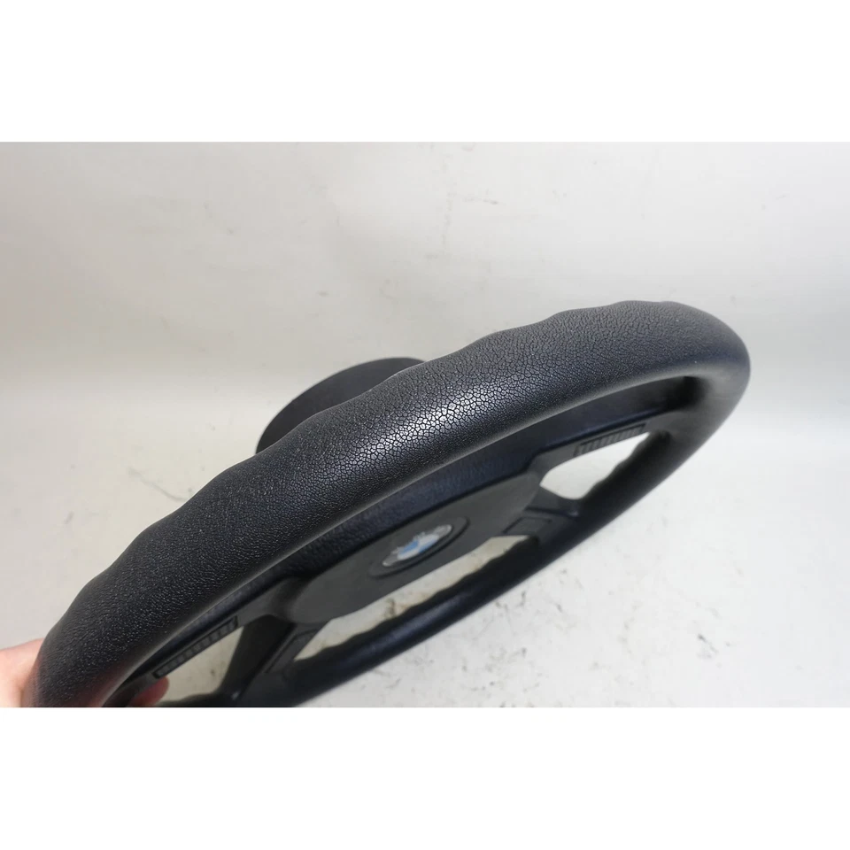 Volante de vinil danificado 1984-1993 BMW E30 3-Series fábrica 4 raios original de fábrica - Imagem 4 de 4