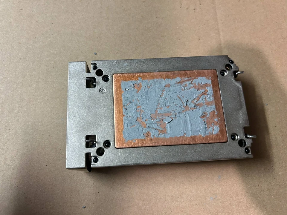 Disipador térmico de alto rendimiento original Dell PowerEdge R650XS R450 T7N3J 0T7N3J Foto 2 de 4