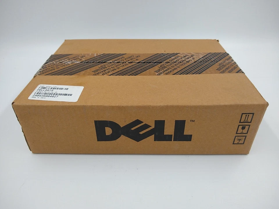 NEW Dell J541N Model DELL6015 Basic Rack Power Distribution Unit 7 Outlet - Image 2 of 2