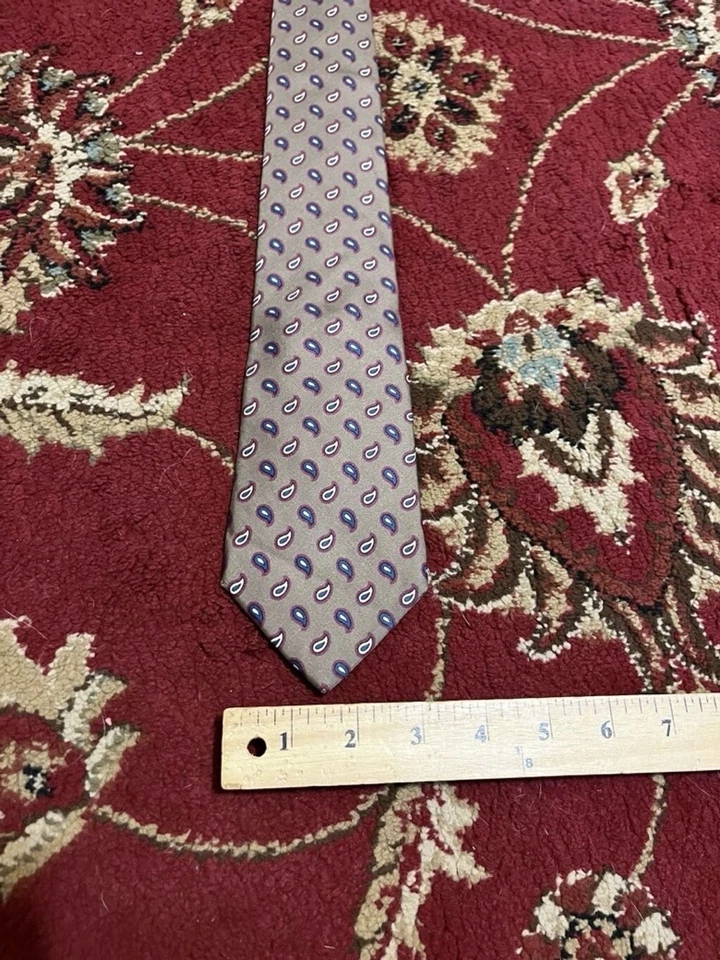 Corbata geométrica vintage Liberty of London púrpura pura seda para hombre Foto 2 de 4