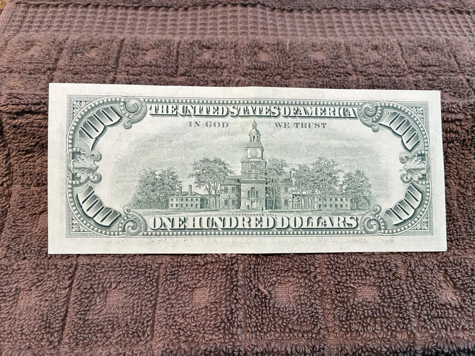1981 A $100 ONE HUNDRED DOLLAR FEDERAL RESERVE NOTE NEW YORK FRB - Image 4 of 4