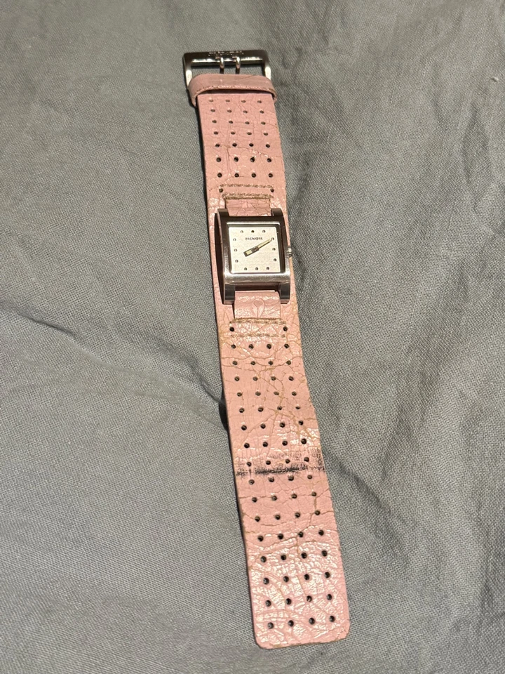 Working Ladies Silver Nixon Dizzy the Lizzie Quartz Watch CQ - image 2 of 3