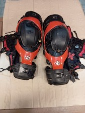 tutori ginocchiere asterisk motocross enduro snowboard