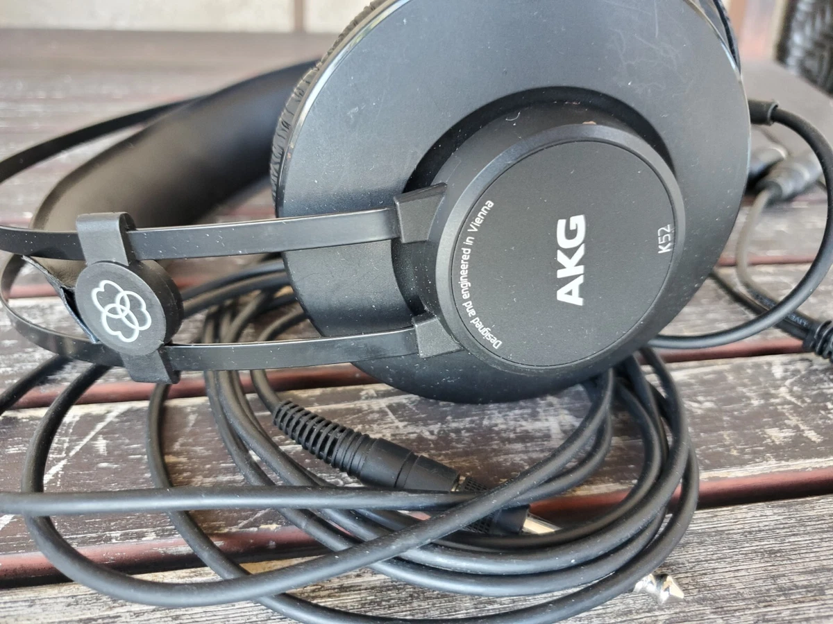 AKG K52 Studio Headphones Super Clean w Box and Y Adapter