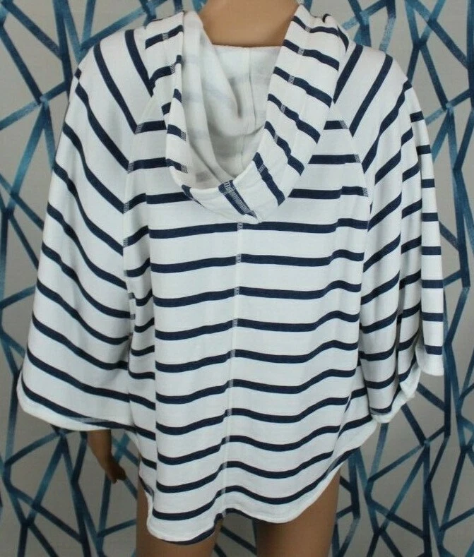 Poncho con cordones sudadera con capucha Victoria's Secret Supermodel Essentials talla MD Foto 4 de 4