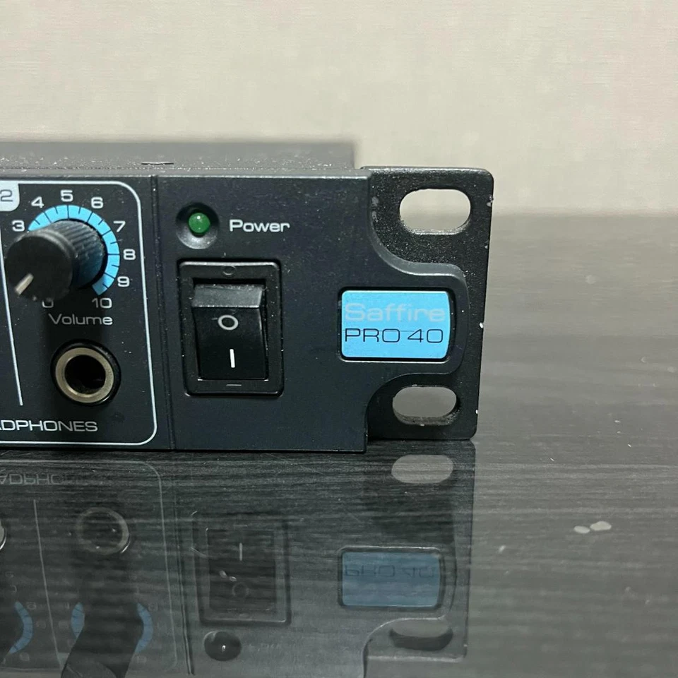 FOCUSRITE SAFFIRE PRO 40 Digital Recording Interface 24bit 96kHz 20 in/Output - Image 2 of 2