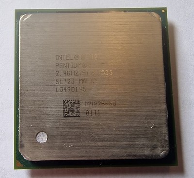 Intel  Pentium  4 Processor RK80532GE056512   2.40 GHz / 512 KB SL723 #B-462-03