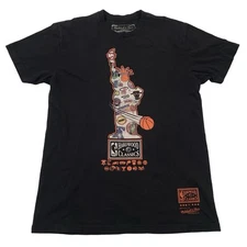 Mitchell & Ness NBA Hardwood Classics Size M Black Tee (Retail $35)