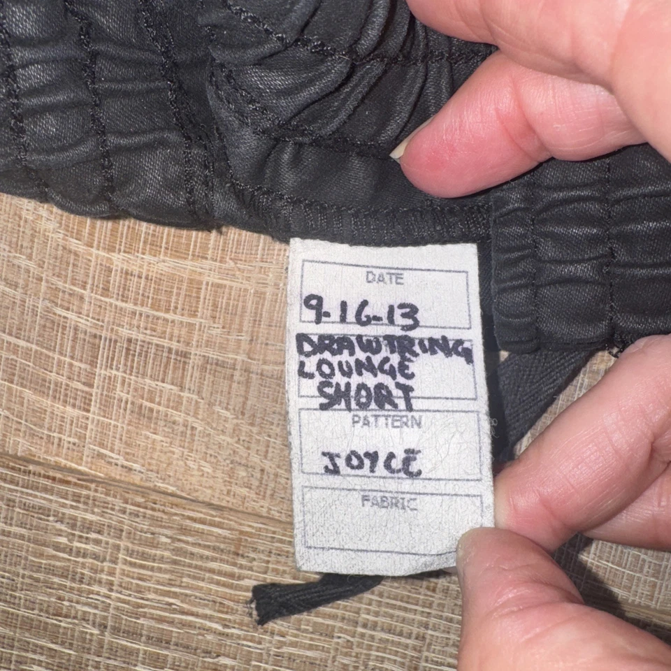 Pantalones cortos negros con cordón Current/Elliot recubiertos cintura elástica 27 Foto 4 de 4