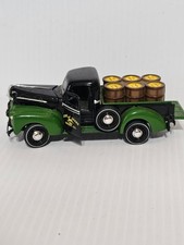 John Deere Diecast 1942 Ford Pickup Truck With Barrels Gearbox Black And Green