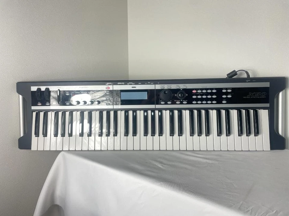 KORG X50 61-Key Synthesizer Keyboard Music Production Tested Japan - Image 2 of 4