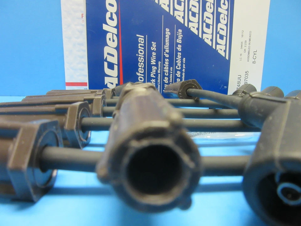 Juego de cables de bujía genuinos OEM GMC ACDelco 748UU V8 Foto 4 de 4