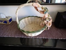 BEAUTIFUL UNUSUAL WICKER BASKET WITH FLOWER ARRANGEMENT - LOOK