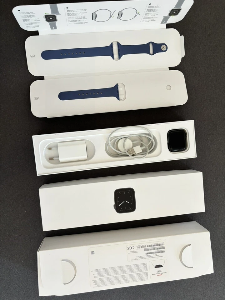 Apple Watch Series 5, Foto 1 von 2