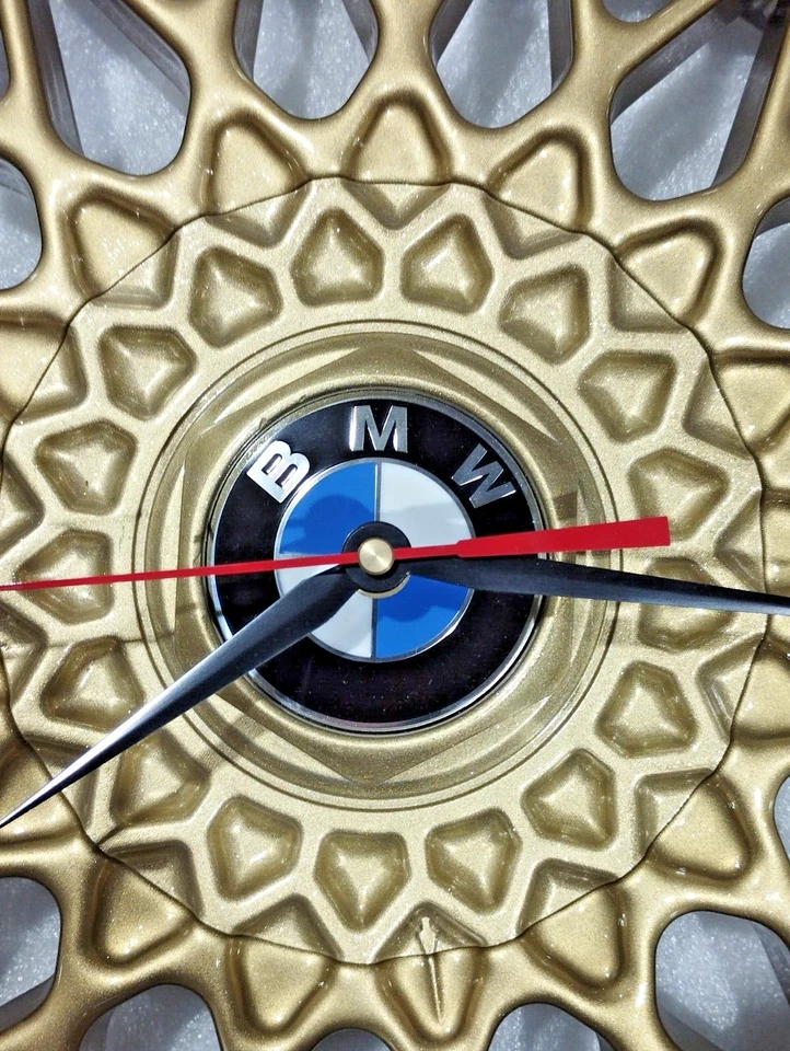 BMW CLOCK ORIGINAL BMW E34 15" ALLOY WHEEL IN BBS STYLE BEAUTIFUL AND UNIQUE - Image 4 of 4