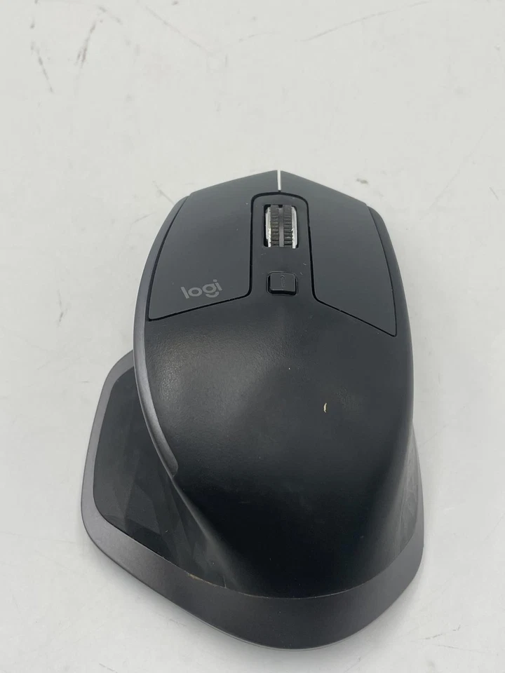 Logitech MX Master 2S Bluetooth Edition Wireless Mouse no dongle - Image 2 of 4