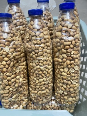Roasted Nigeria groundnut/peanut, crunchy and tasty/1  Bottle
