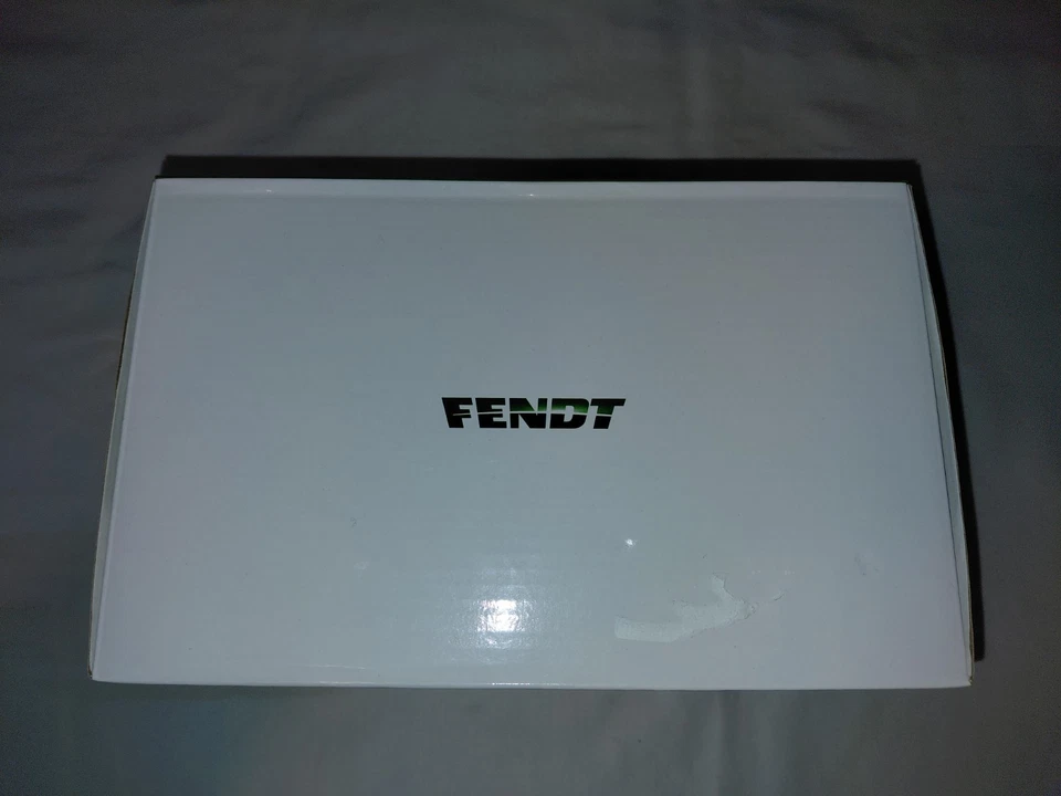 Wiking Fendt 728 Vario 1:32 Scale Model Tractor, ACP0835750- New In Box - Image 2 of 4