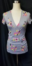 nwot-boden-size-6-us-gray-printed-surplice-neckline-short-sleeve-top
