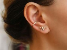 Diamond Stud Pair Earrings 30 Diamonds 0.30 Carat VS 585s 14K Gold Leaf