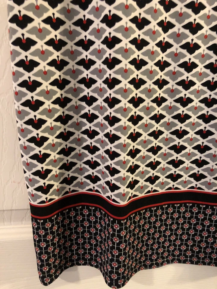 Vestido midi elástico floral multicolor edición Max para mujer talla pequeña Foto 3 de 4