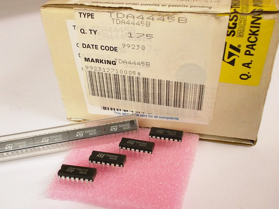 3 pieces TDA4445B SOUND IF AMPLIFIER = TDA4445A + AM DEMUDOLATOR NEW ~ - Image 3 of 4