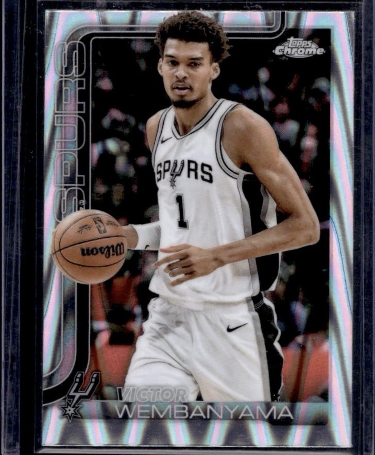 2025-26 Topps Chrome Victor Wembanyama RayWave Refractor #221 Spurs