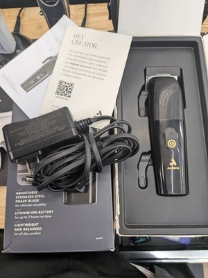 Andis Envy II Cord/Cordless  Clipper  Lithium -ion Model 560397