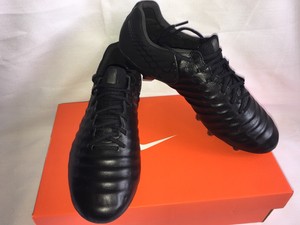 nike tiempo blackout